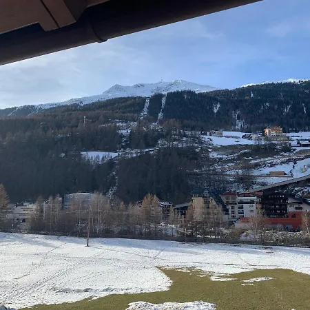 Haus Brunnenberg شقة