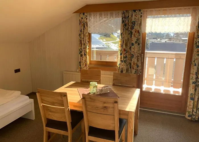 Haus Brunnenberg شقة